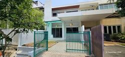 Golden Hill Estate (D19), Terrace #629235011